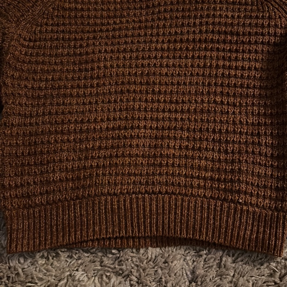 New Without Tags Universal Thread Size Medium Bro… - image 5